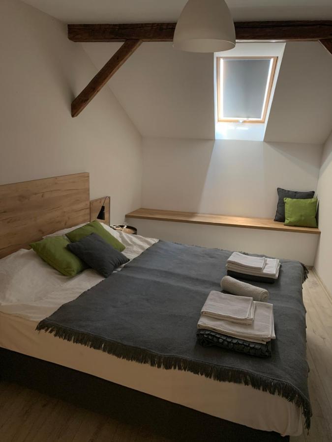 Vatus Apartmanhaz Vác エクステリア 写真