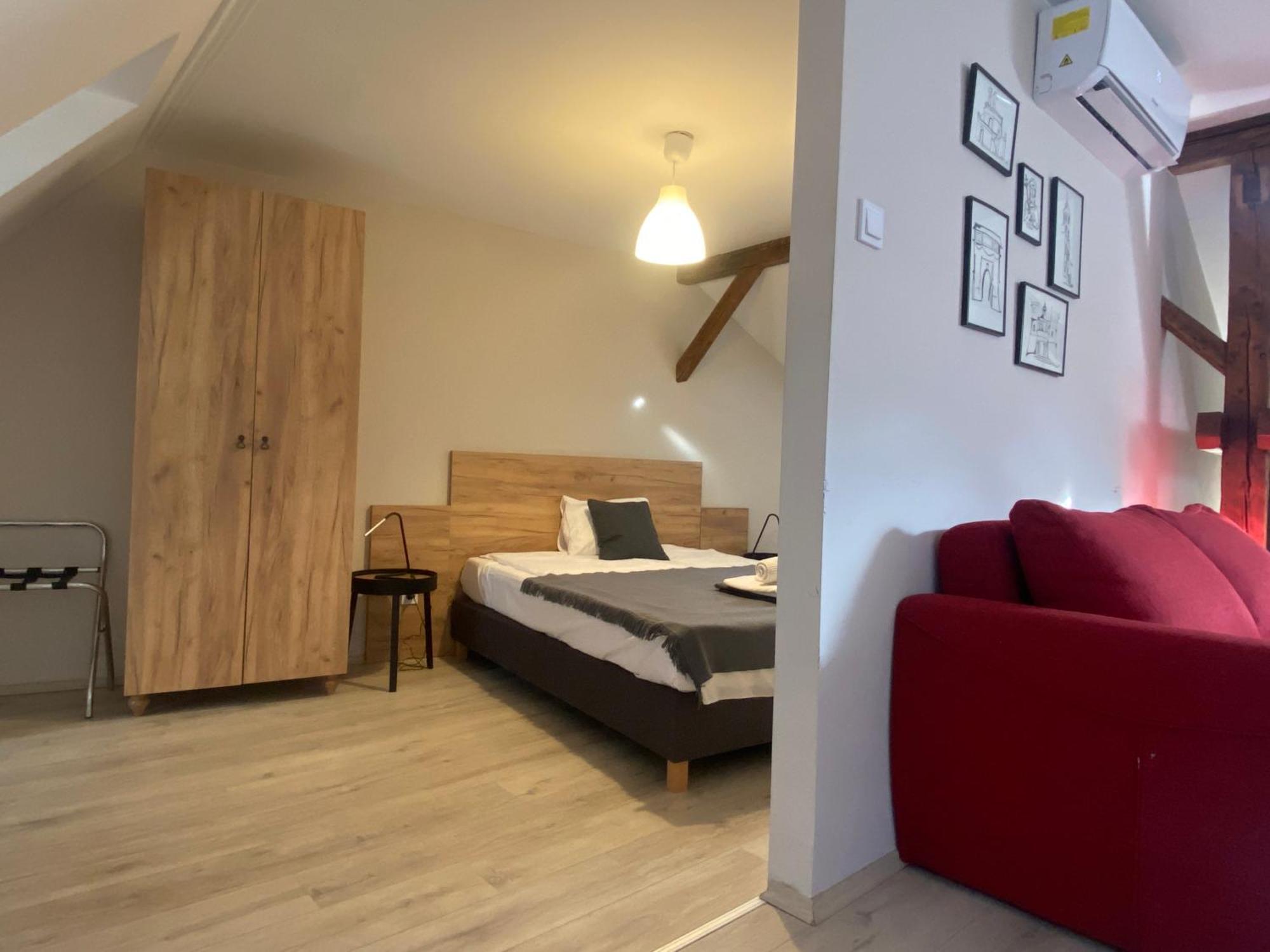 Vatus Apartmanhaz Vác エクステリア 写真
